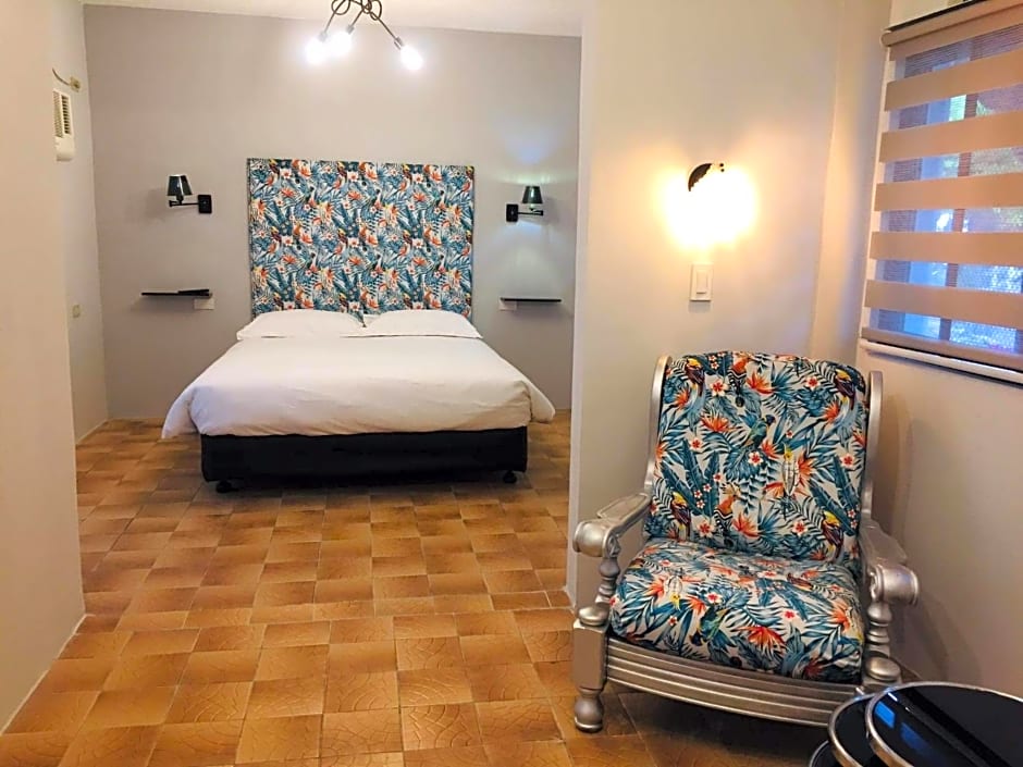 Sunbloom Beachfront Hotel and Restaurant Zambales