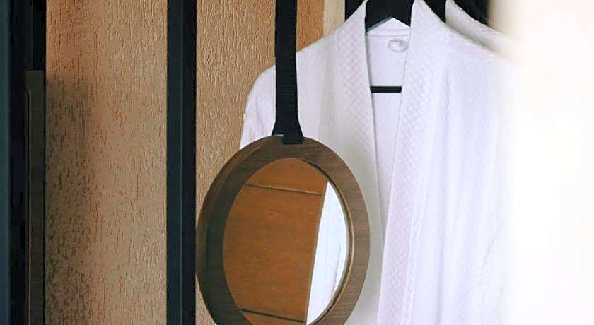 The Funny Lion - Puerto Princesa