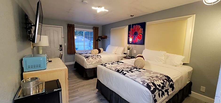 Dragonfly Inn & Suites