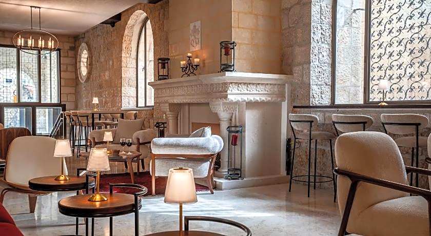 Notre Dame Center Guest House