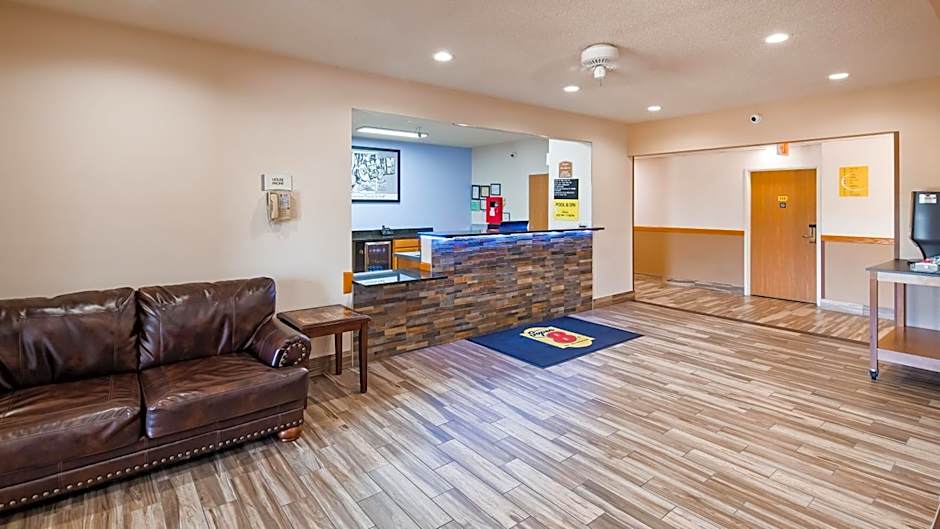 Super 8 by Wyndham Neillsville WI