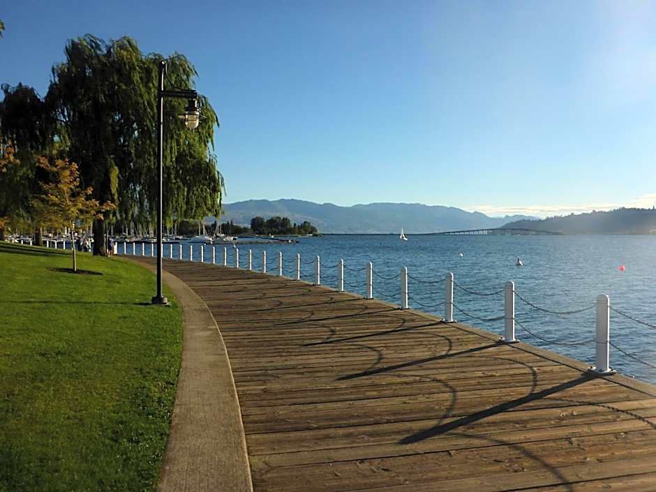 Holiday Inn Express Kelowna - East By IHG