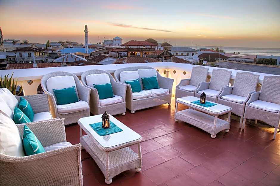 Maru Maru Hotel