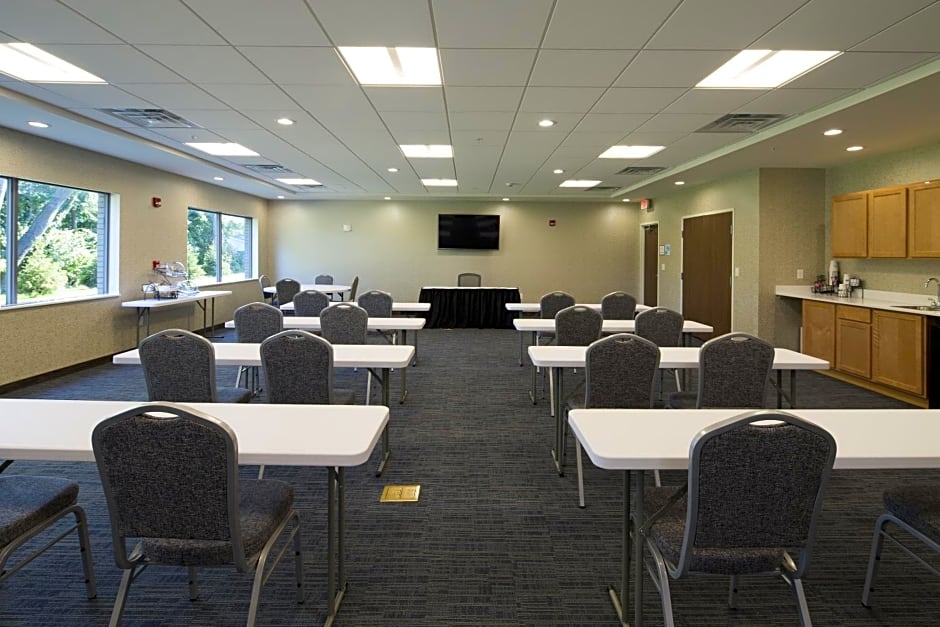 Holiday Inn Express & Suites La Porte, an IHG Hotel