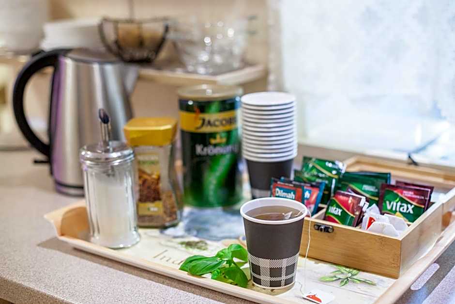 Villa Anna - Noclegi Rooms - FREE parking, taras, 1500m do Starówki