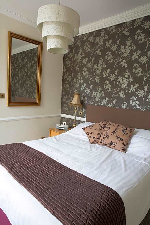 Woodlands Lodge Hotel