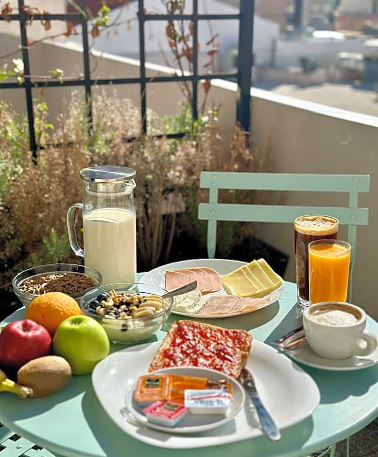 Belle Athenes - Luxury Rooms at Monastiraki Railway Station