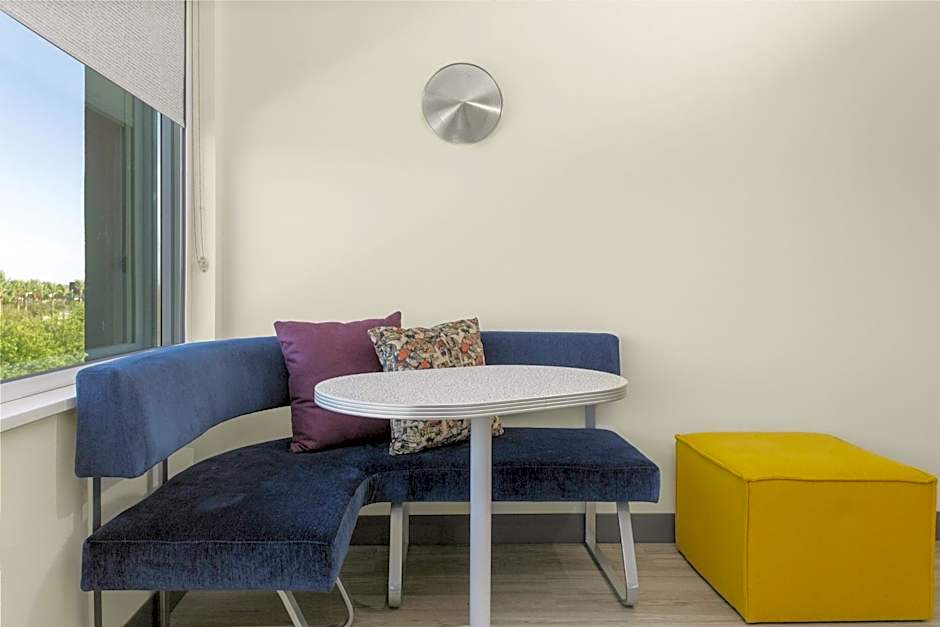 Aloft by Marriott Glendale at Westgate