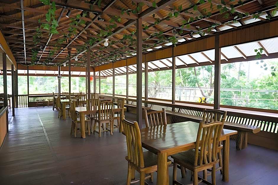 Hotel Besar Bulan Baru