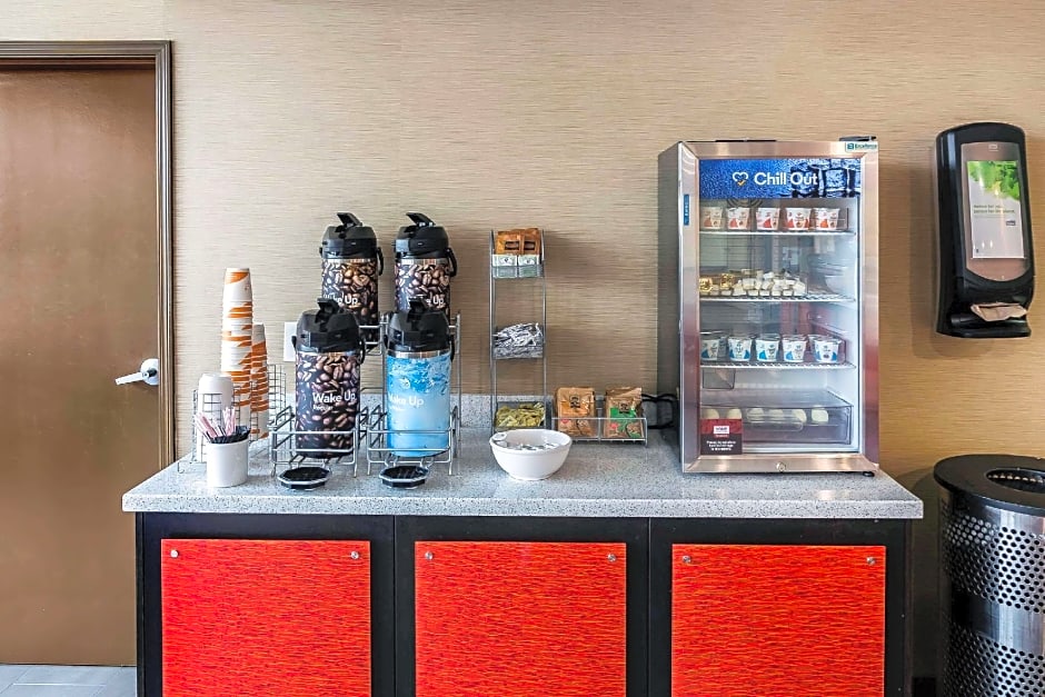 Comfort Suites San Jose Airport – San José, CA