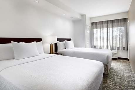 Suite with Two Double Beds and Sofa Bed - Hearing Accessible