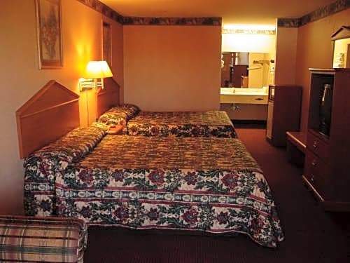 Garden Inn & Suites