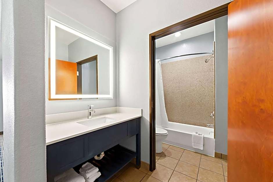 AmericInn by Wyndham New Braunfels