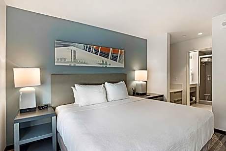 One-Bedroom King Suite with Sofa Bed and Kitchen