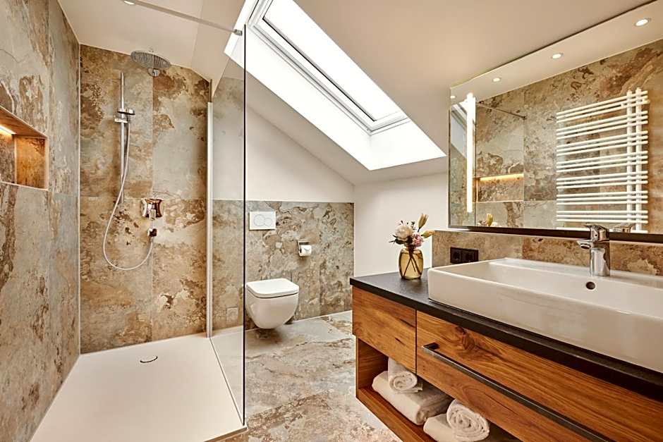 Hotel Auf der Gsteig GmbH