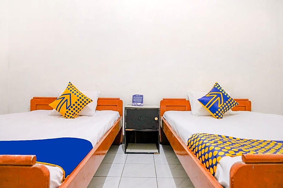 OYO Life 2638 Hotel Raya