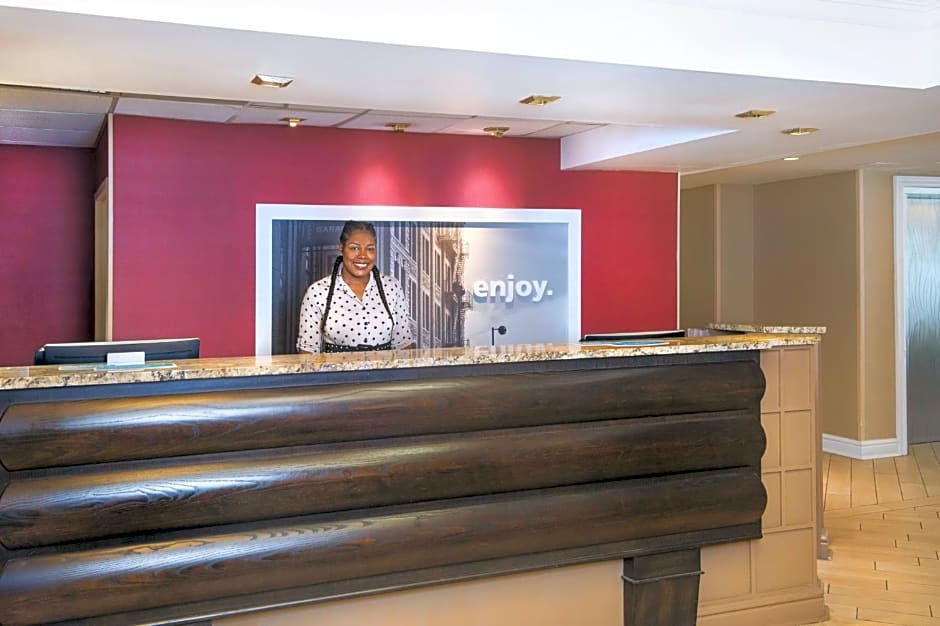 Hampton Inn & Suites Annapolis