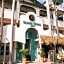 Sayulita Central Hotel