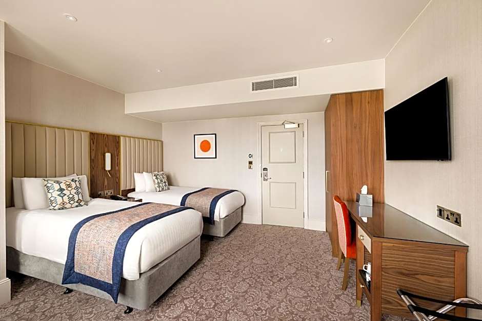 Photo 1 of 7 of Standard Twin Room