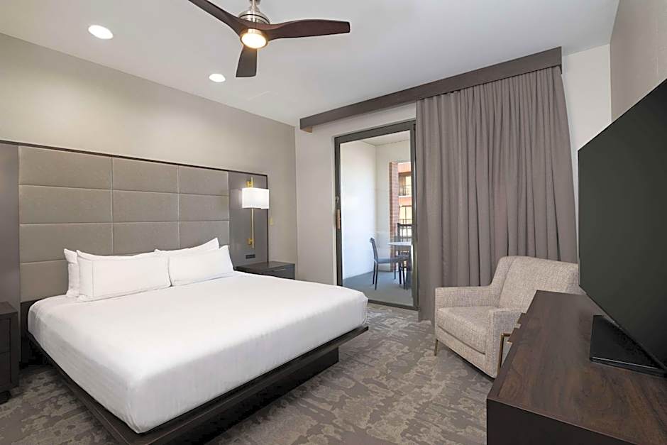 Photo 1 of 6 of 1 Bedroom 1 King Bed Condo