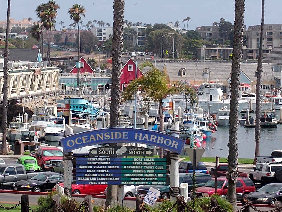 Harbor Inn & Suites Oceanside