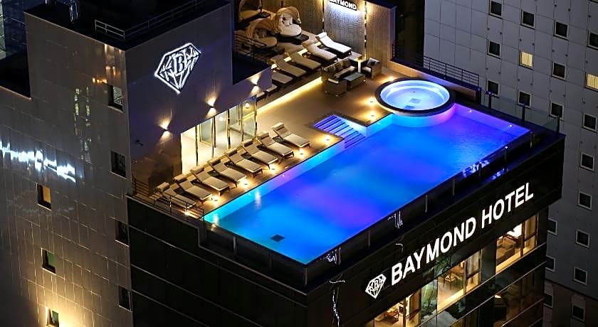 Baymond Hotel