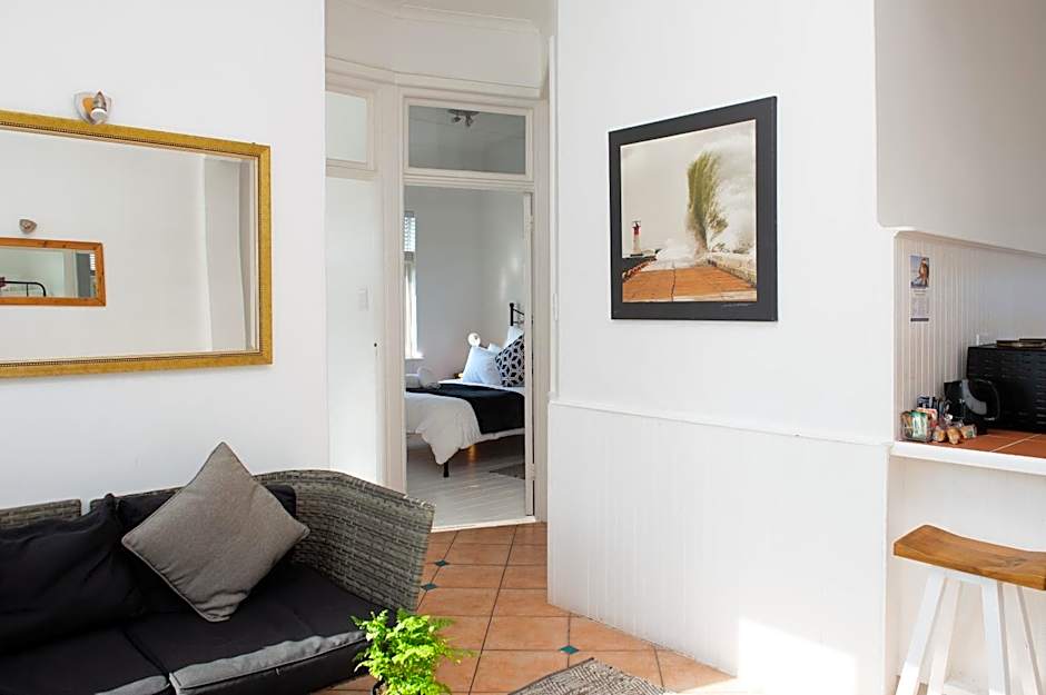 Boulders Beach Hotel, Cafe and Curio shop