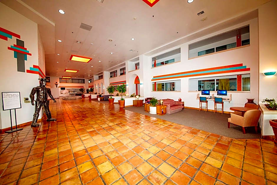 Howard Johnson by Wyndham Gallup