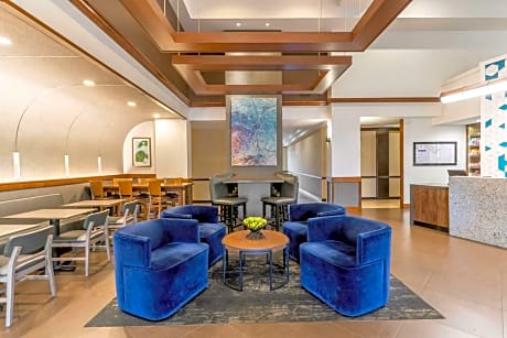 Hyatt Place Richmond Arboretum