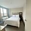Holiday Inn Express And Suites Bronx NYC By IHG