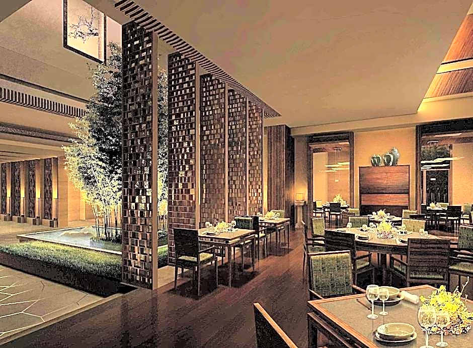 HUALUXE Ningbo Harbor City By IHG