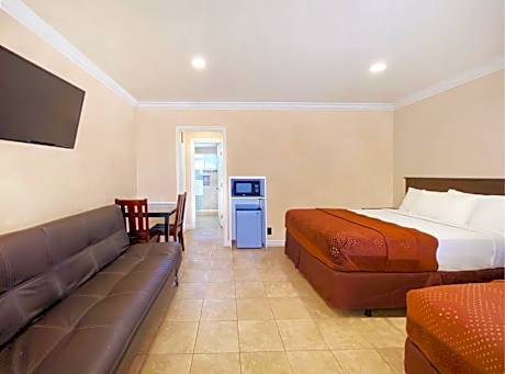 Nite Inn at Universal City