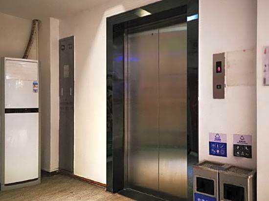 Motel 168 (Guangzhou Hualin International Jade City)