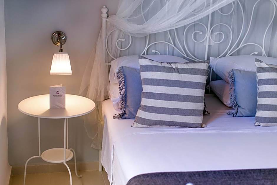 Thea Villas and Suite