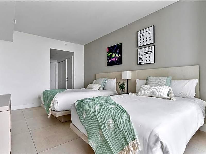 Beachside Contemporary Residence in Lyfe