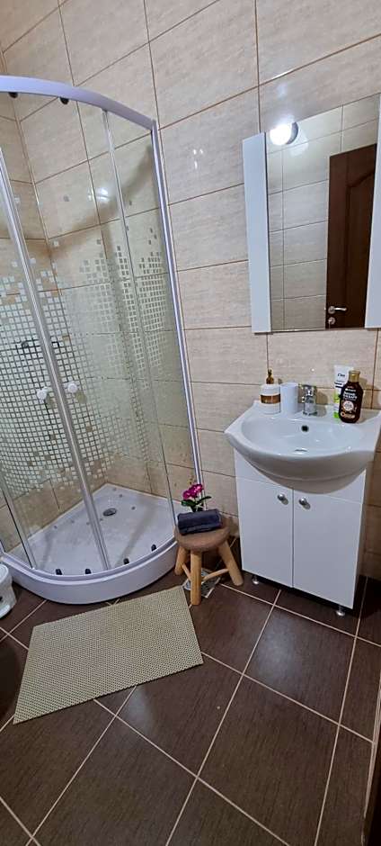 Happy Mood Apartments