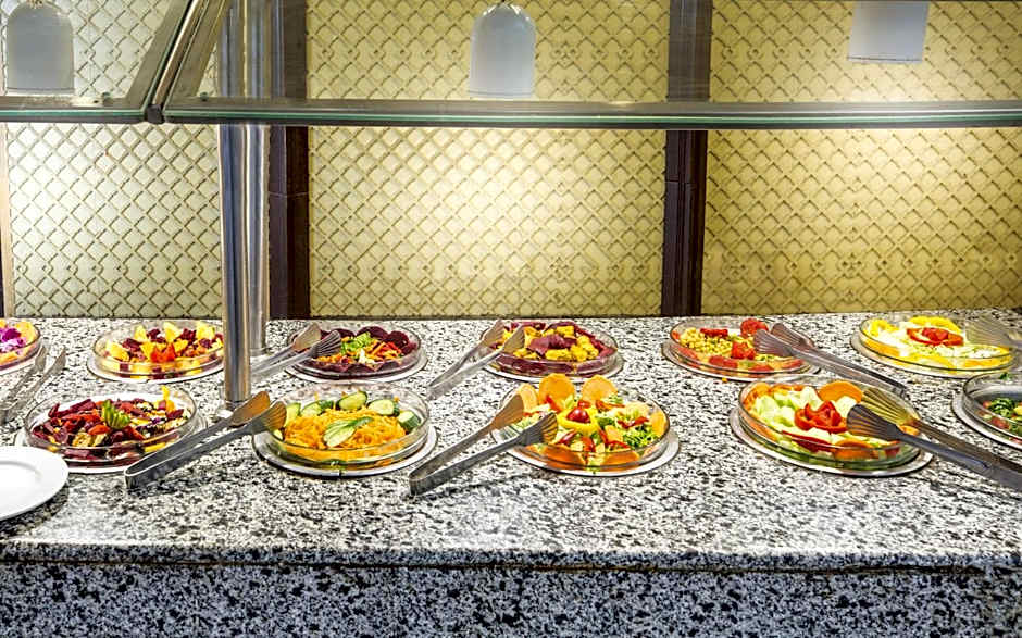 Pyramisa Luxor Hotel and Suites