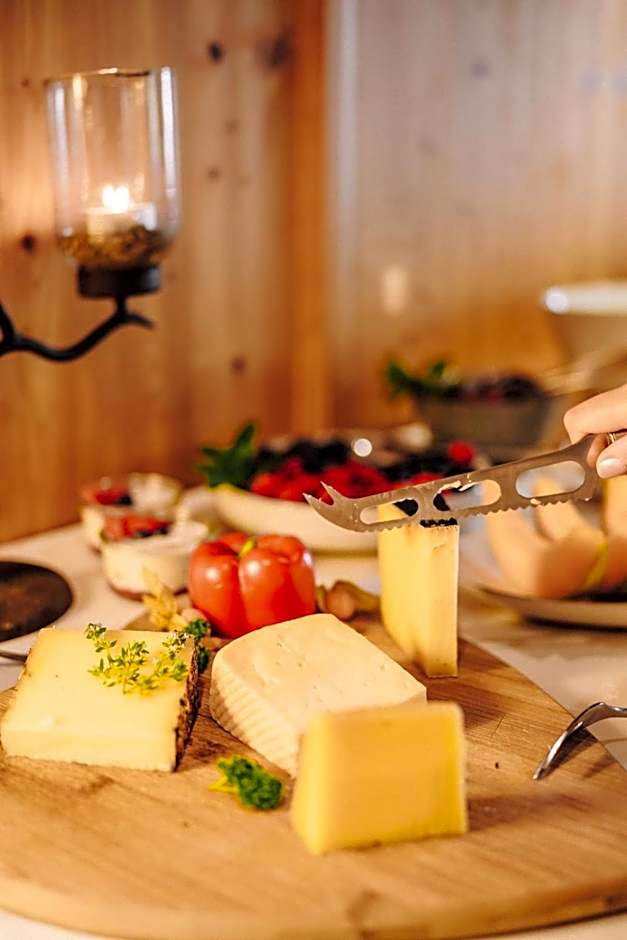 ASTER Boutique Hotel & Chalets