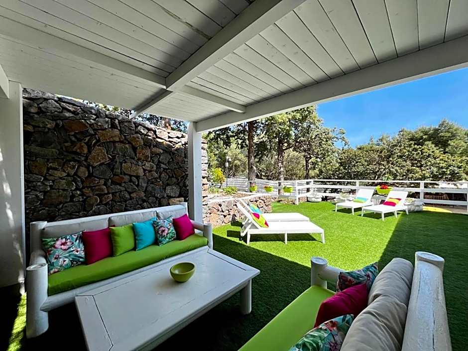 Palmasera Charming Rooms