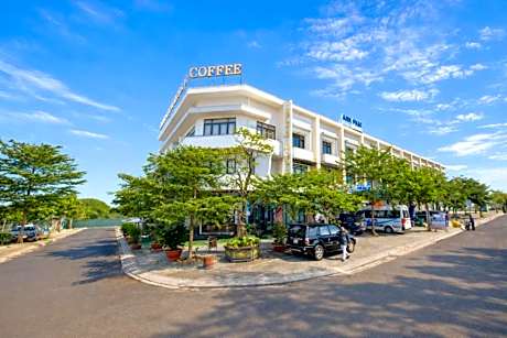 Phương Trinh Hotel & Coffee