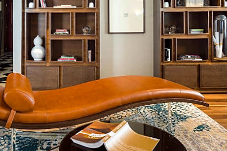 Presidential Suite with Access and Breakfast in Executive Lounge