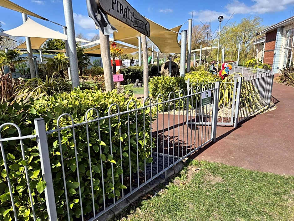 Bella-Mays Holiday Hideaway