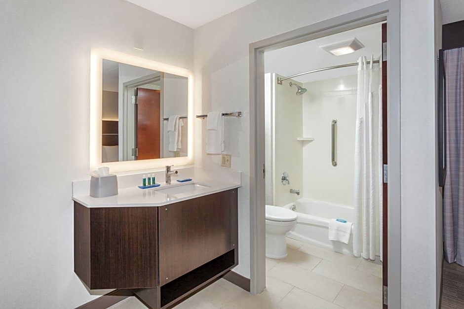 Holiday Inn Express South Portland, an IHG Hotel