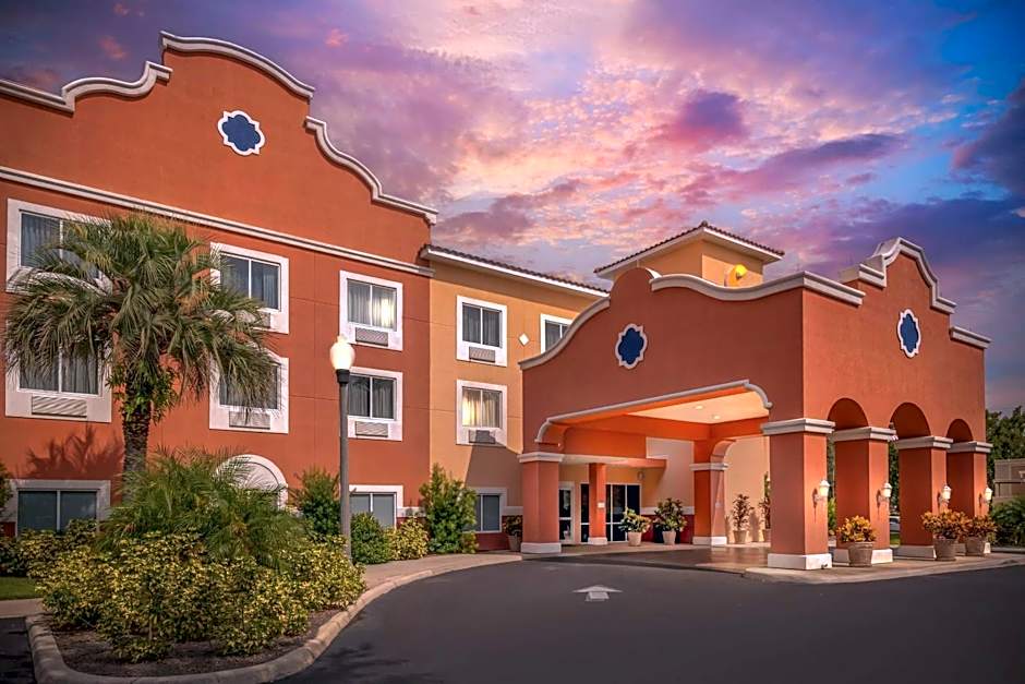 Comfort Suites Lady Lake - The Villages