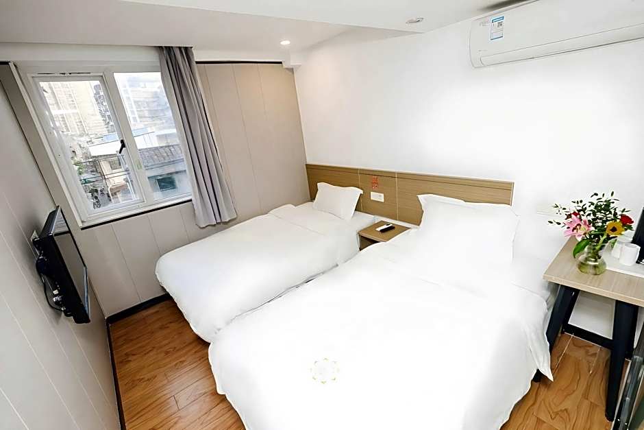 Yifang Hotel Guangzhou Shangxiajiu Pedestrian Street Yongqingfang Branch