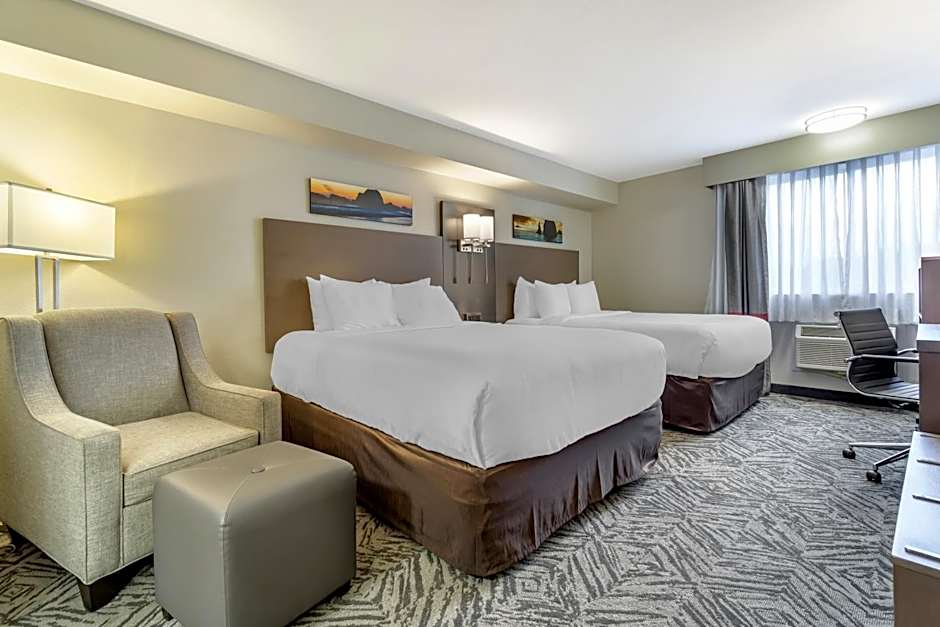 Comfort Inn & Suites Pacific - Auburn