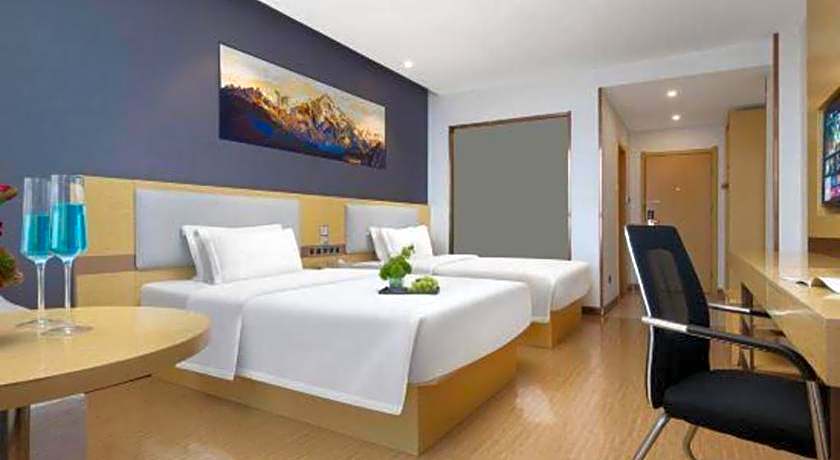 GreenTree Inn Huanggang City Wuxue City Kanjiang Avenue
