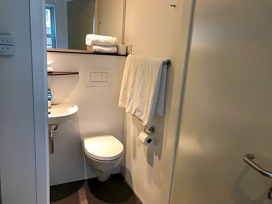 RUST. Bed & Breakfast – Amsterdam, NY