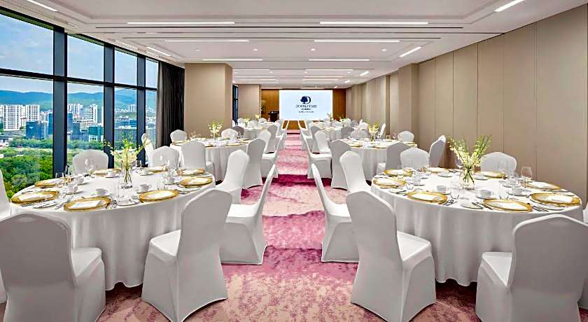 DoubleTree By Hilton Seoul Pangyo