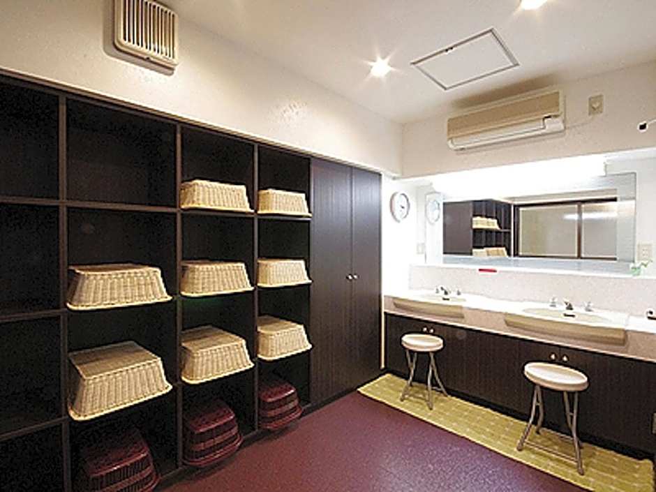 Leo Plaza Hotel
